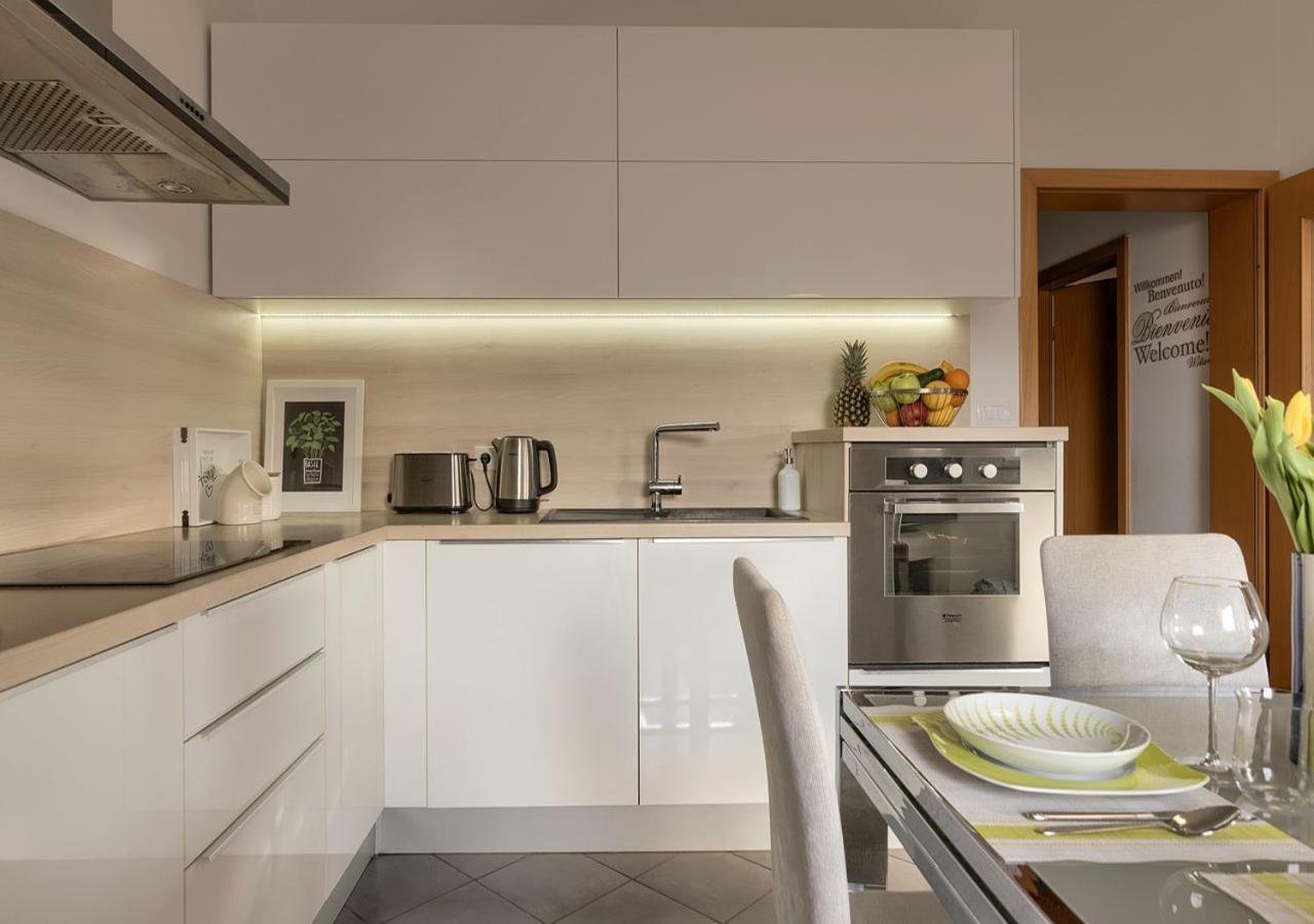 Apartment Leki - Newly Renovated, Modern City Spot Pula Buitenkant foto