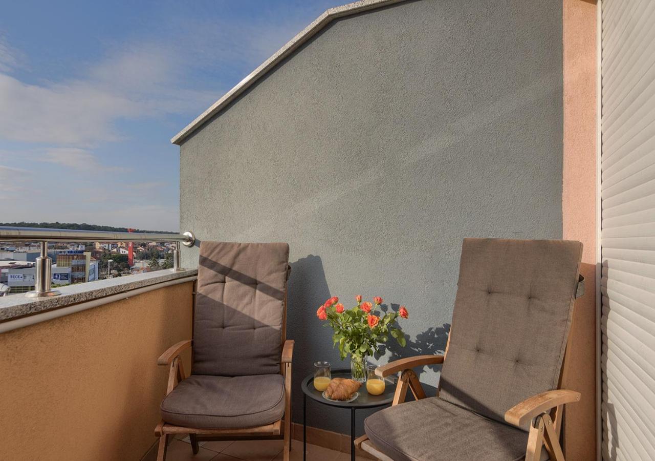 Apartment Leki - Newly Renovated, Modern City Spot Pula Buitenkant foto