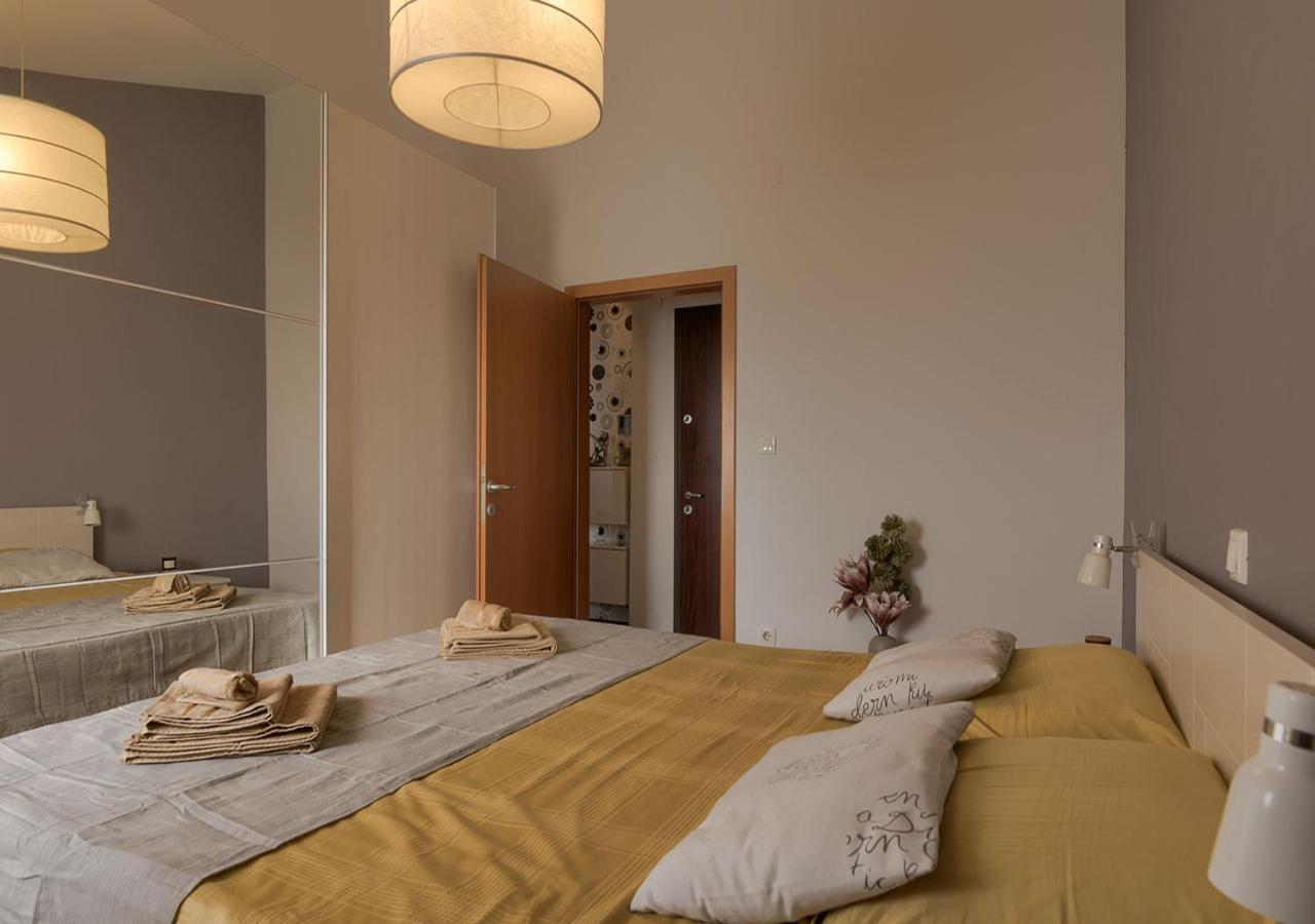 Apartment Leki - Newly Renovated, Modern City Spot Pula Buitenkant foto