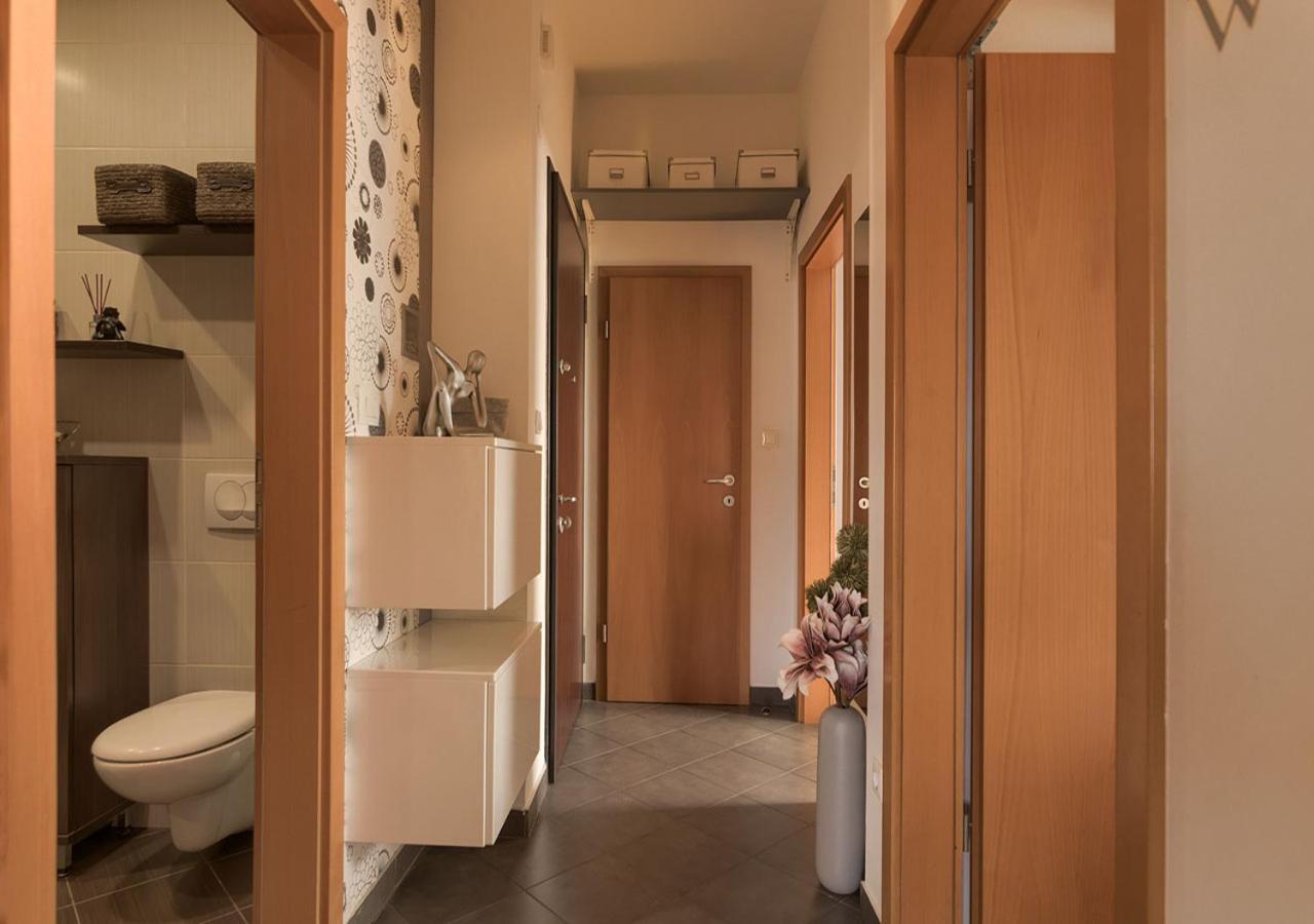 Apartment Leki - Newly Renovated, Modern City Spot Pula Buitenkant foto